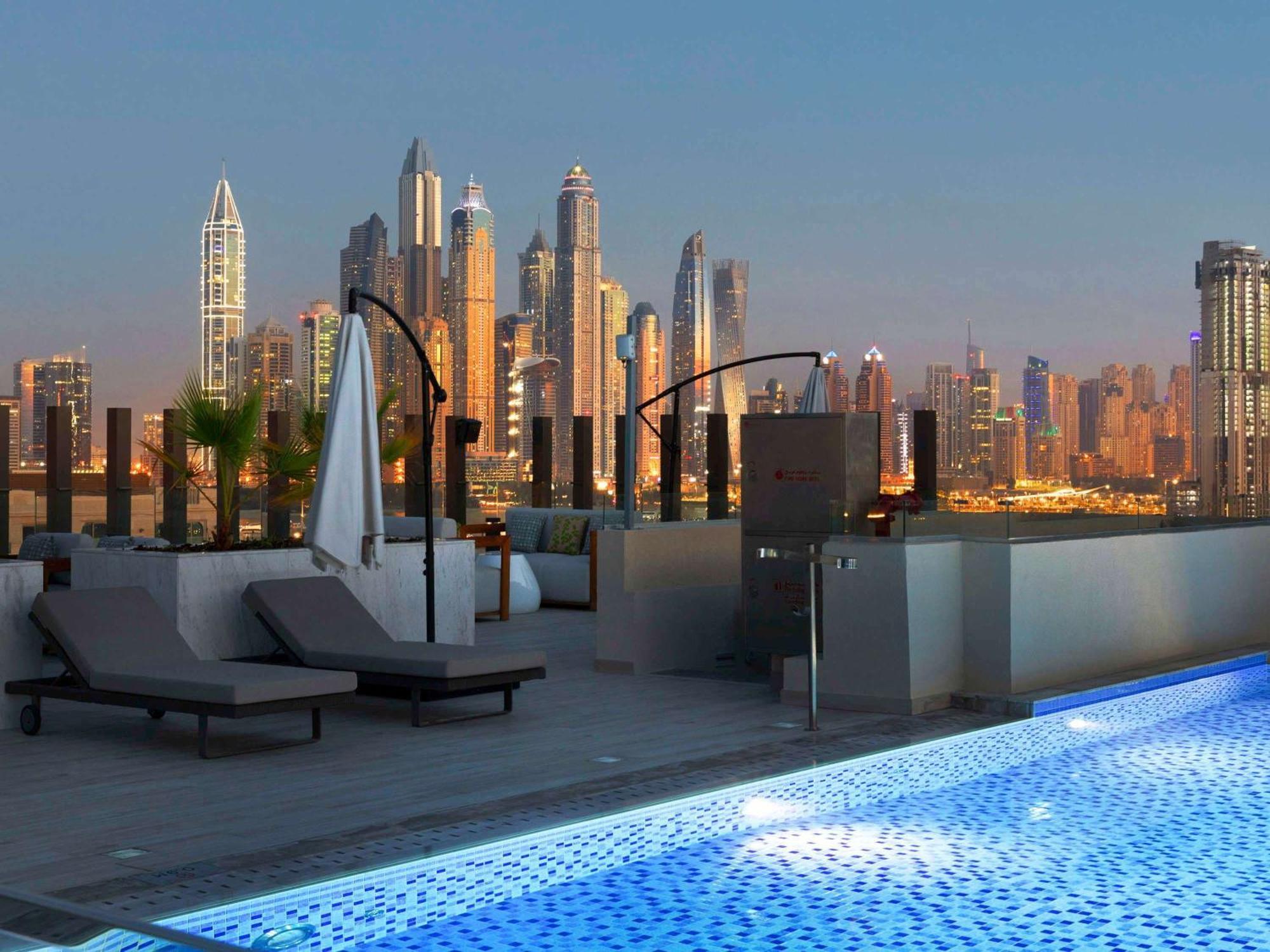 Adagio Premium The Palm Aparthotel Dubai Exterior photo