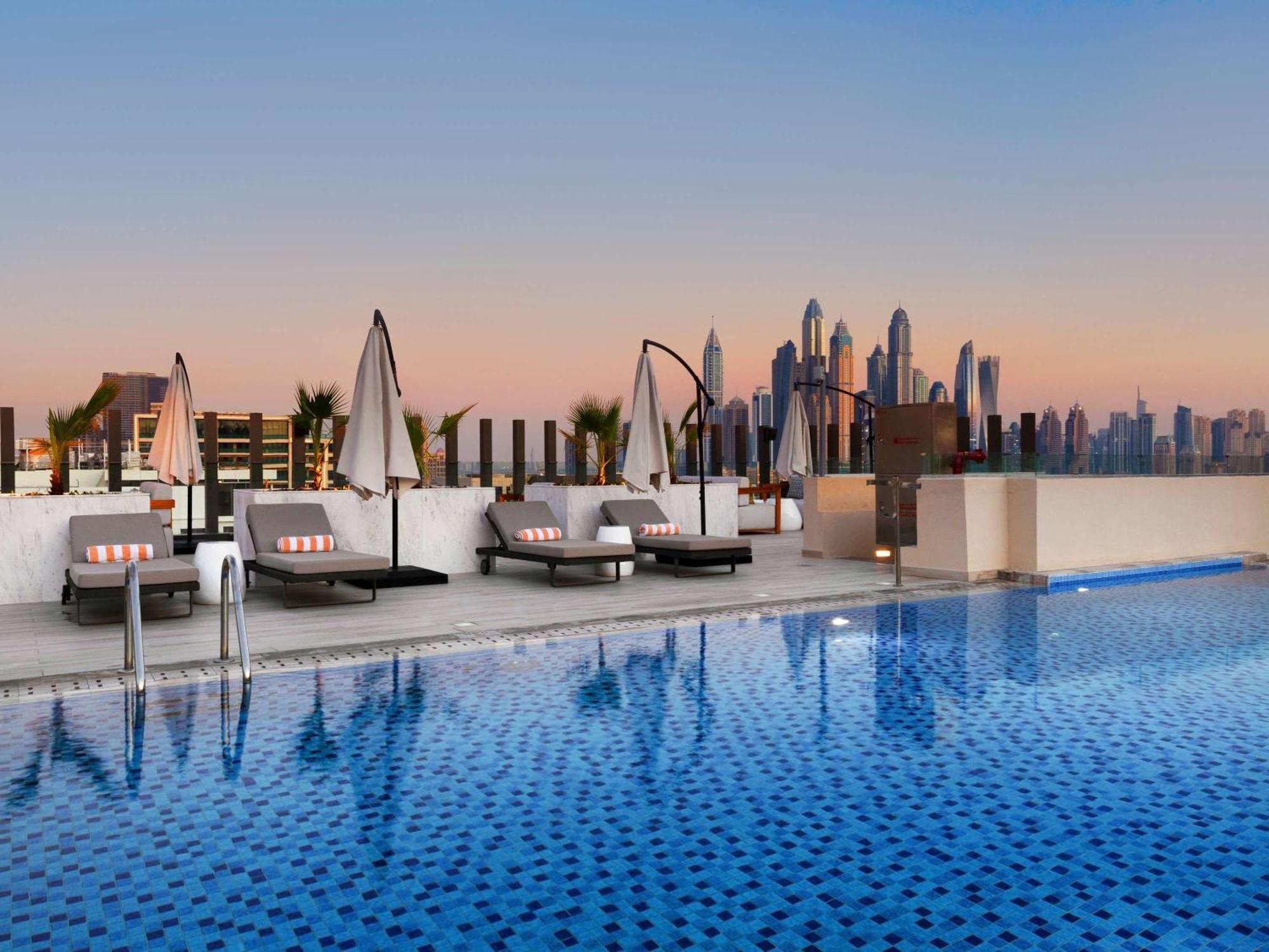 Adagio Premium The Palm Aparthotel Dubai Exterior photo